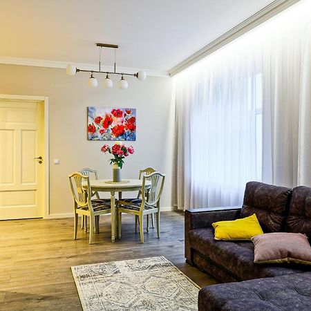 Superb Apartment In City Centre Riga Eksteriør bilde